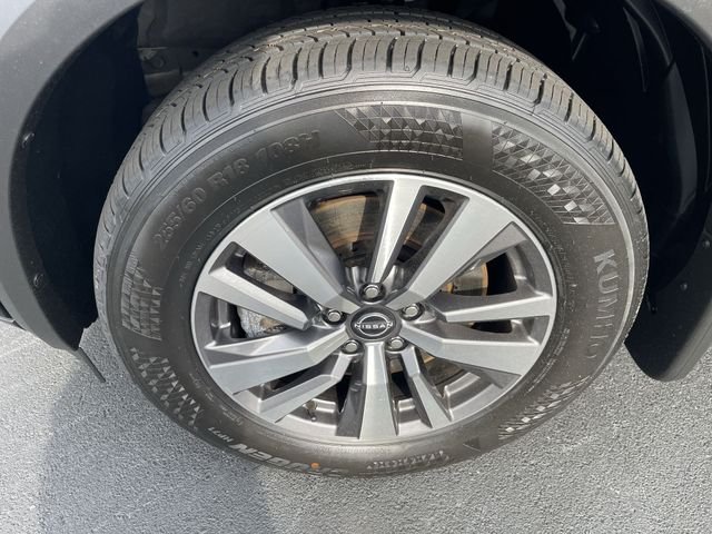 Used 2023 Black Nissan SL image 10