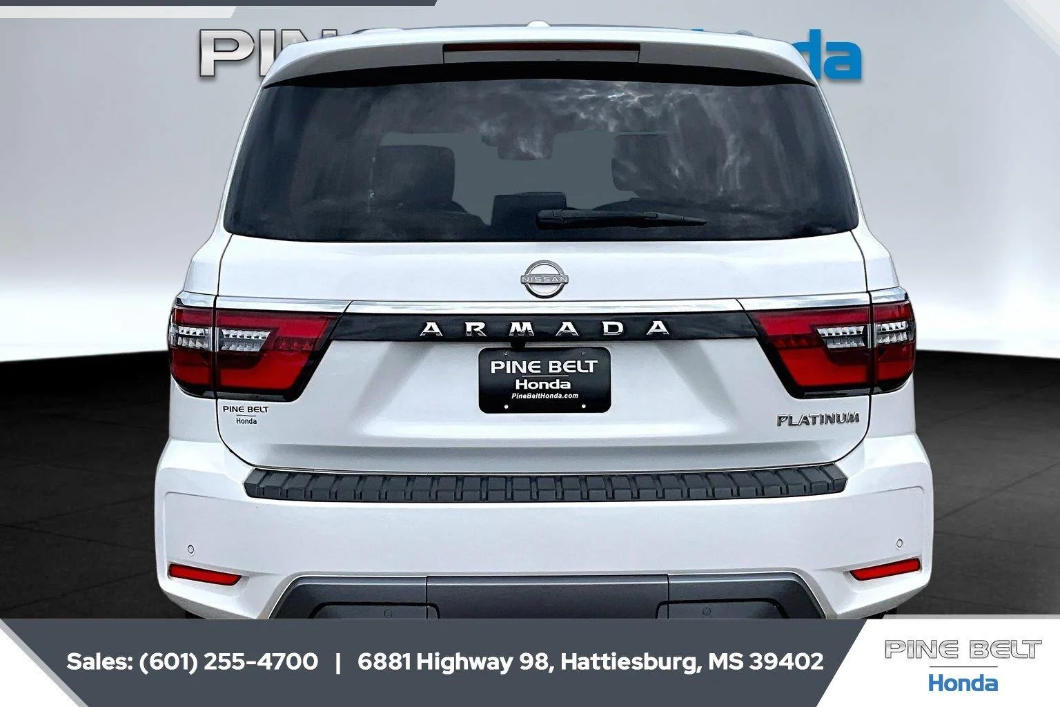 Used 2023 Aspen White Tricoat Nissan Platinum image 4