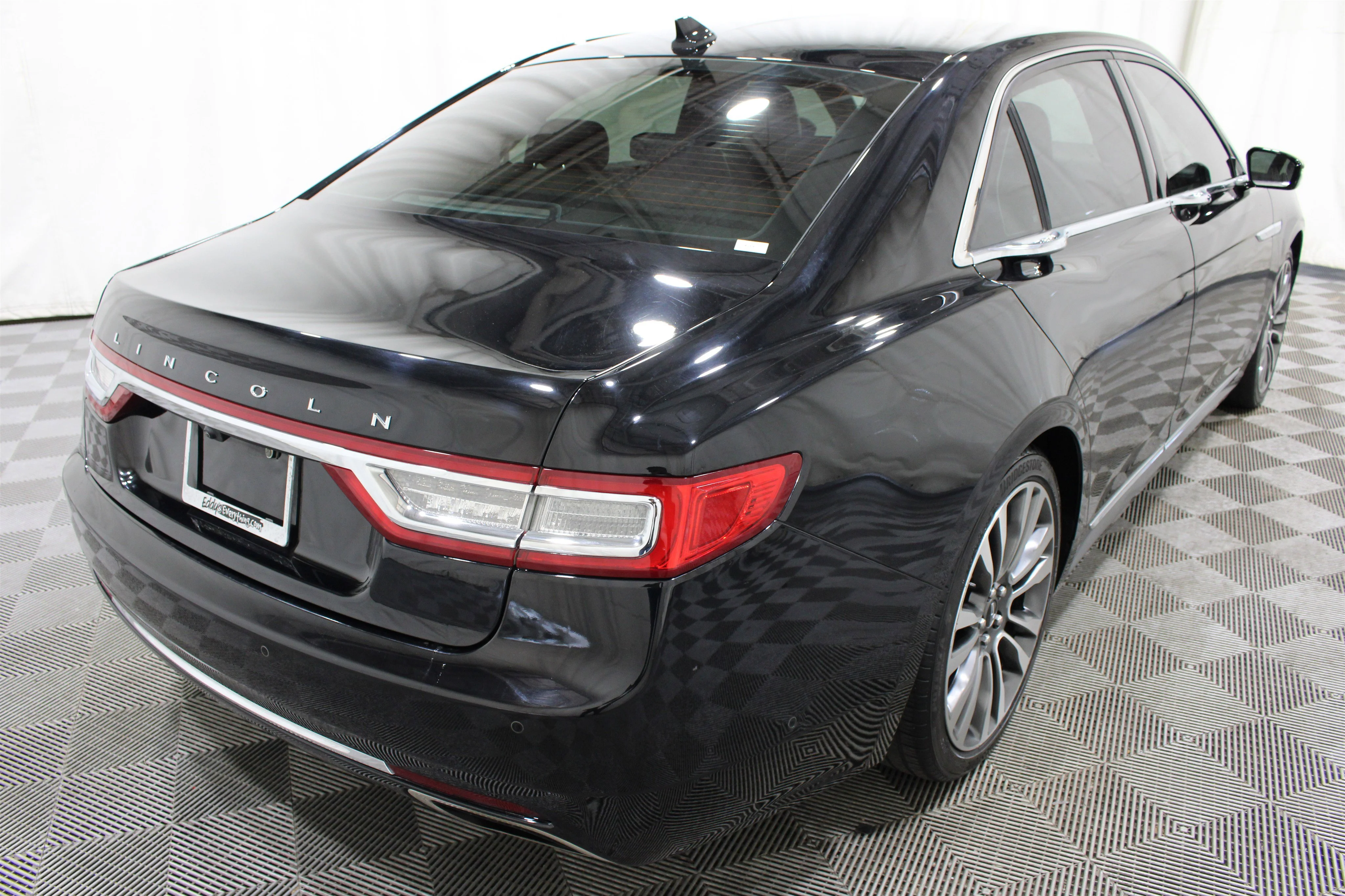 2018 Lincoln Continental Reserve - Photo 30