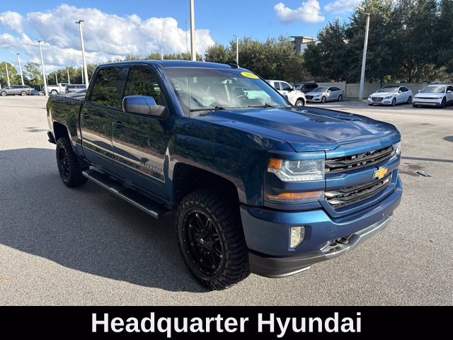 Used 2018 Blue Chevrolet LT image 7