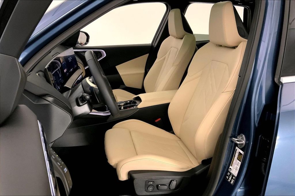 Used 2025 Arctic Race Blue Metallic BMW  image 13