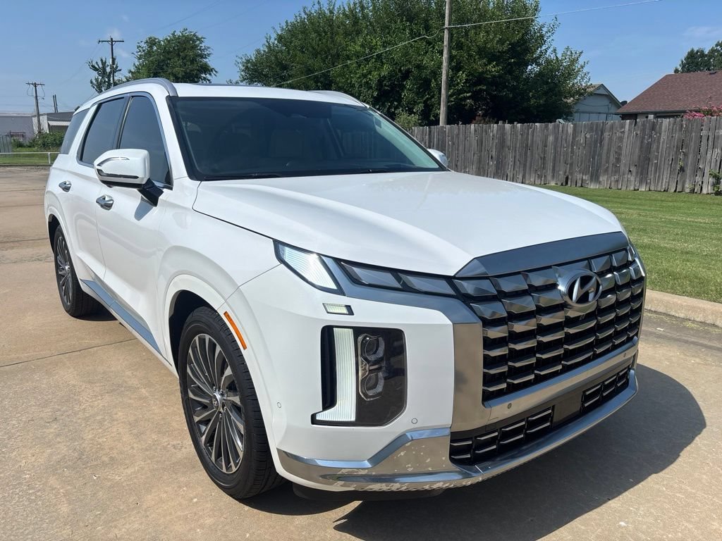 Used 2024 White Hyundai Calligraphy image 3