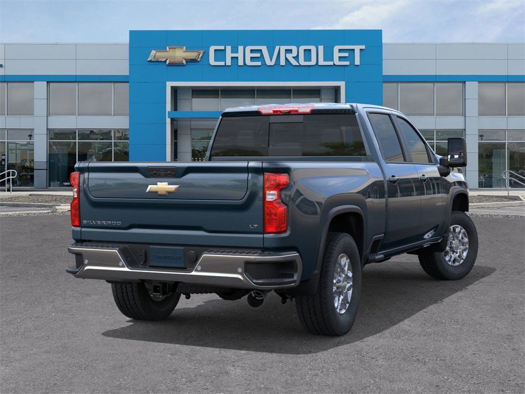 2026 Chevrolet Silverado 2500HD LT photo 4