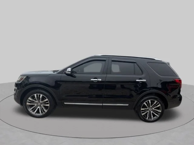 Used 2017 Black Ford Platinum image 6