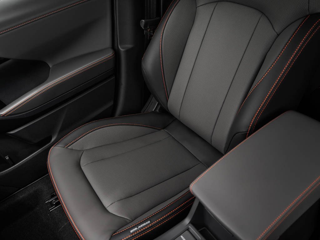 New 2026 CRYSTAL BLACK SILICA Subaru Limited Hybrid image 24