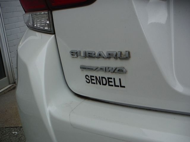 Used 2021 White Subaru Base image 8