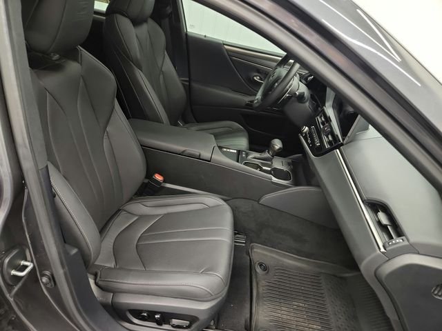 Used 2024 Gray Lexus 300h F SPORT Handling image 41