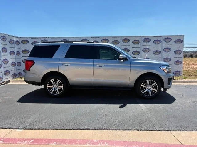 Pre-Owned 2024 Ford Expedition XLT