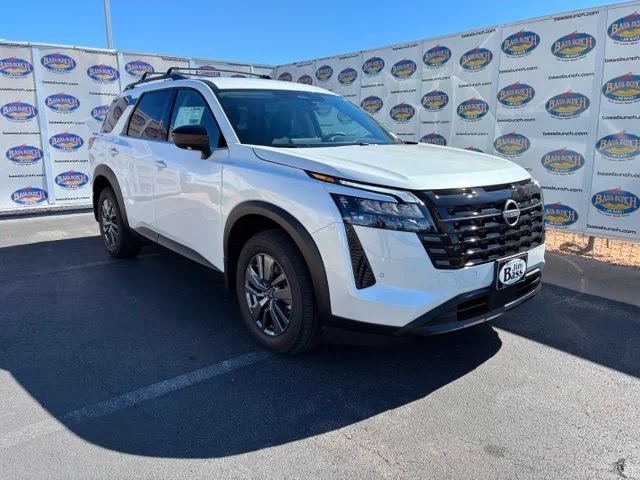 New 2026 Everest White Pearl Tricoat Nissan SV image 2