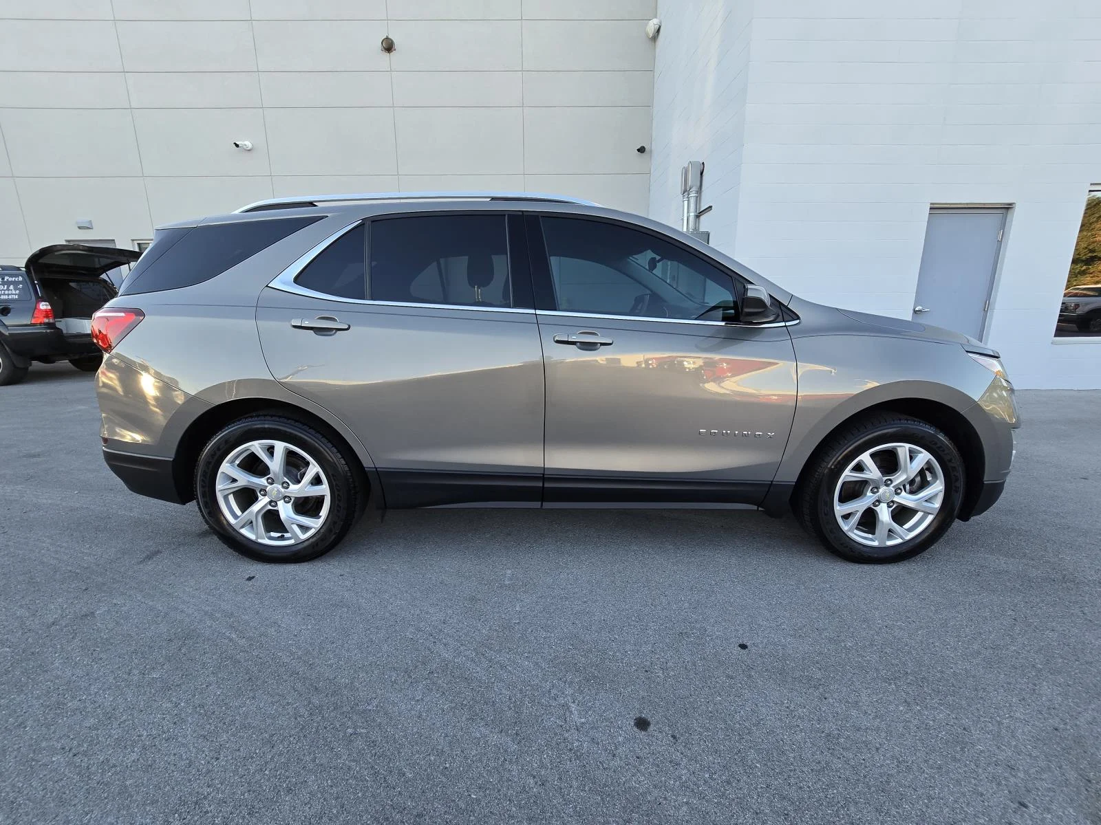Used 2018 PEPPERDUST METALLIC Chevrolet LT image 8