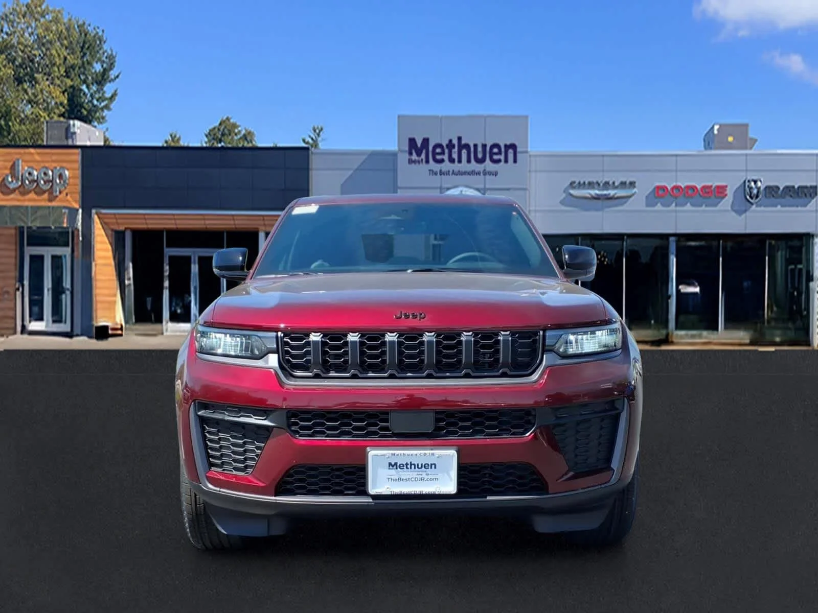 New 2026 Velvet Red Pearl-Coat Exterior Paint Jeep Laredo Altitude image 2