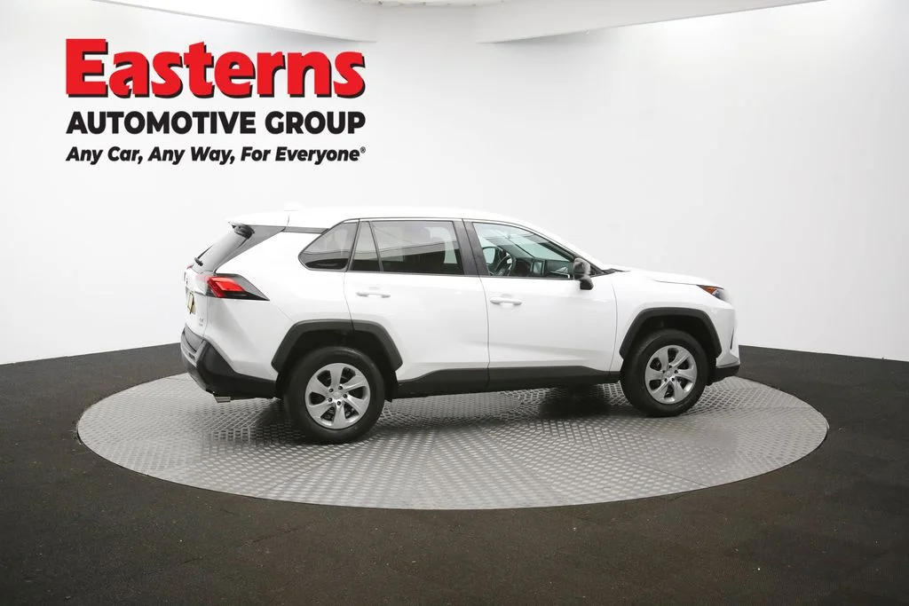 Used 2022 White Toyota LE image 41