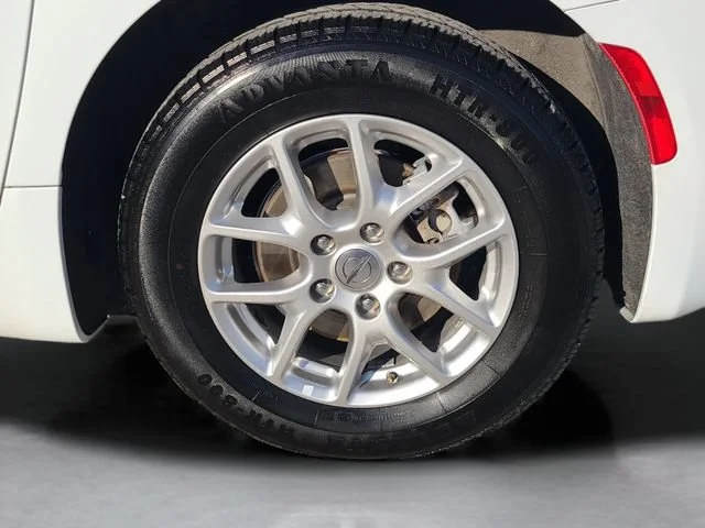 Used 2023 White Chrysler LX image 30
