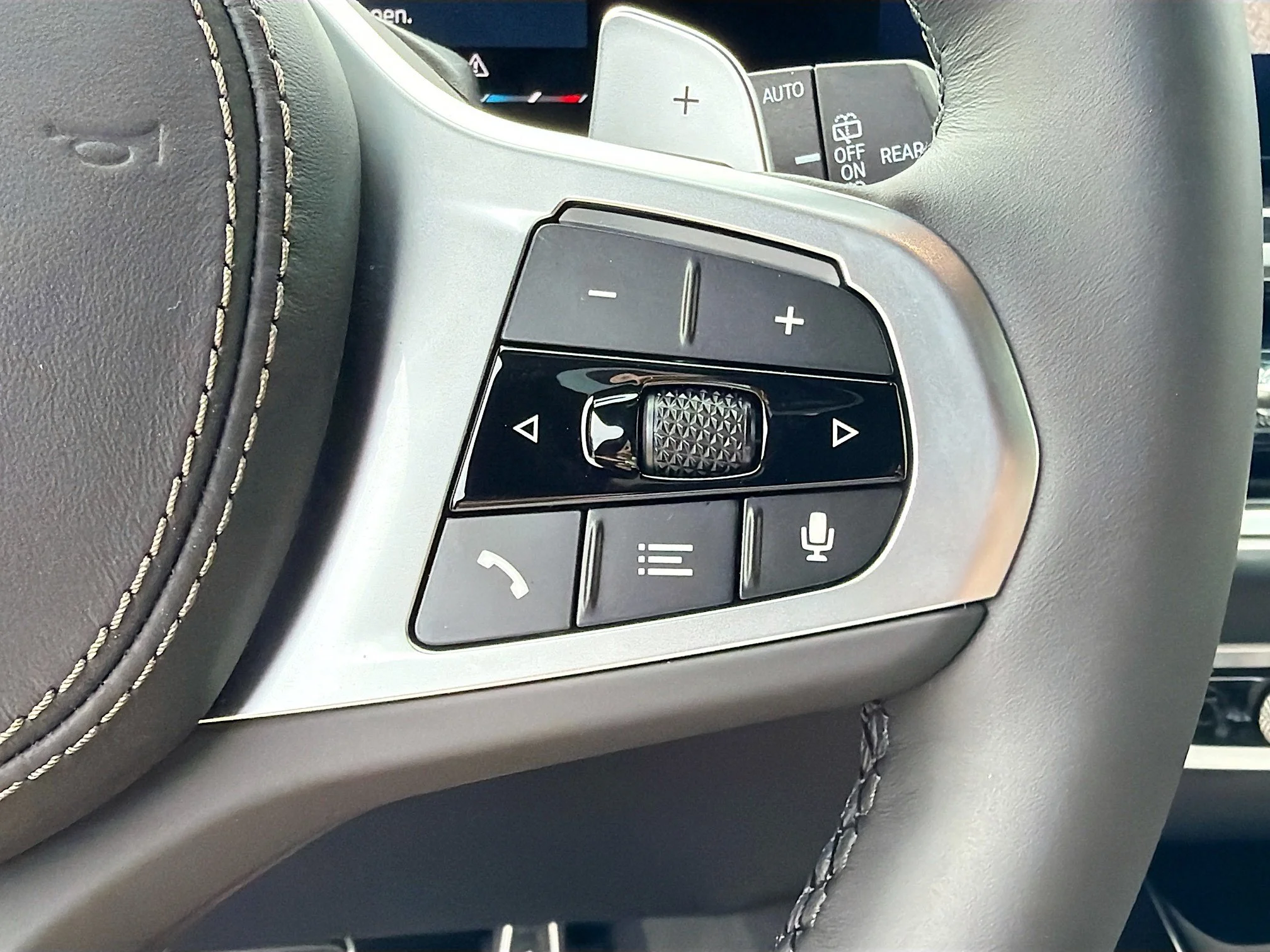 New 2027 Carbon Black Metallic BMW xDrive40i image 41