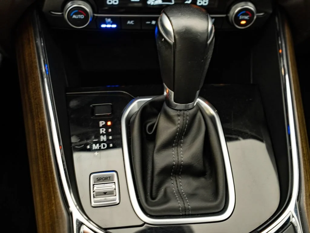 Used 2020 Machine Gray Metallic Mazda Signature image 39