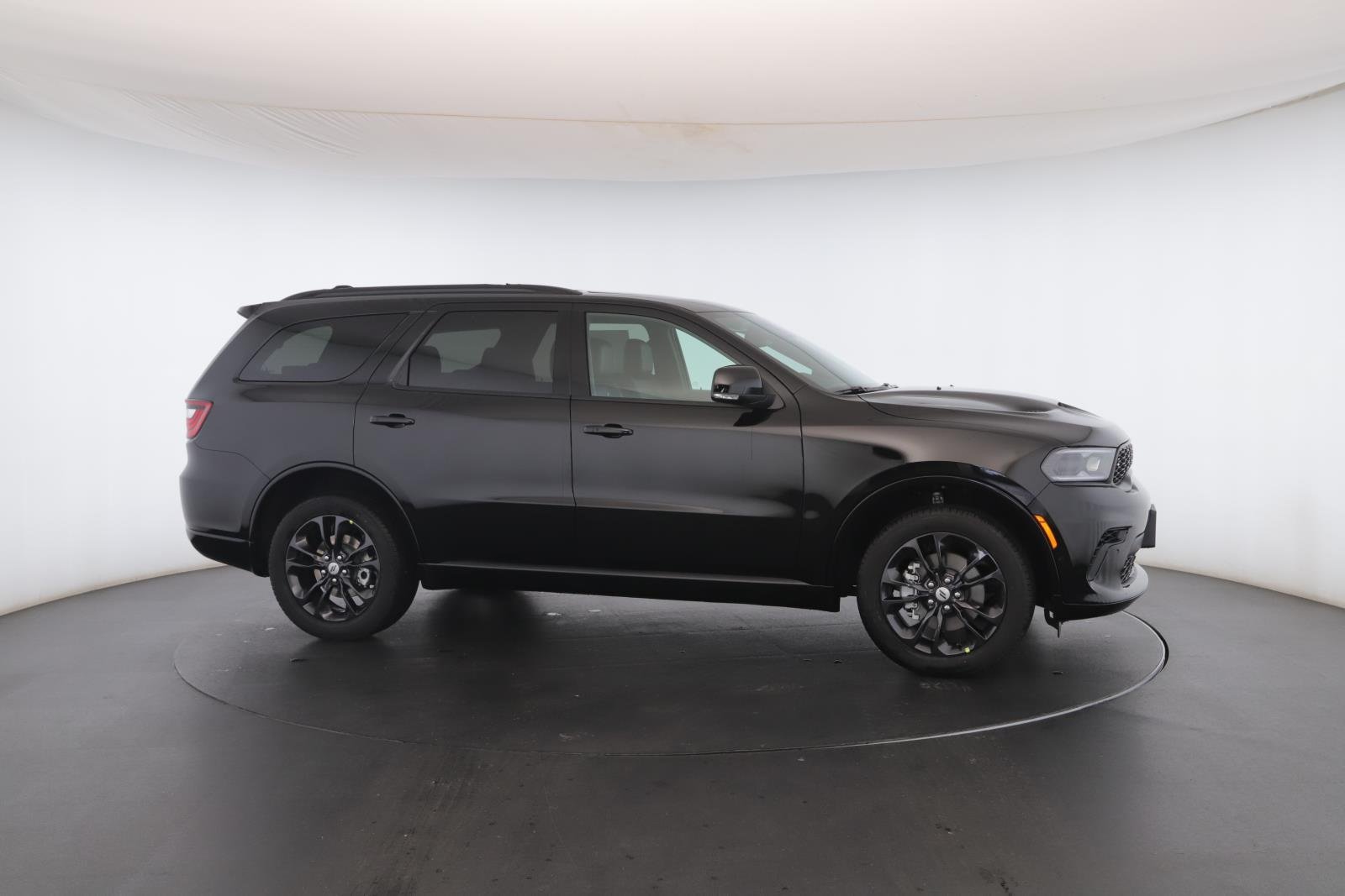 New 2026 Diamond Black Clear-Coat Exterior Paint Dodge GT Plus AWD image 33