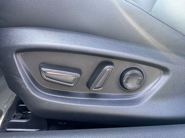 Used 2026 Ice Toyota SE image 18