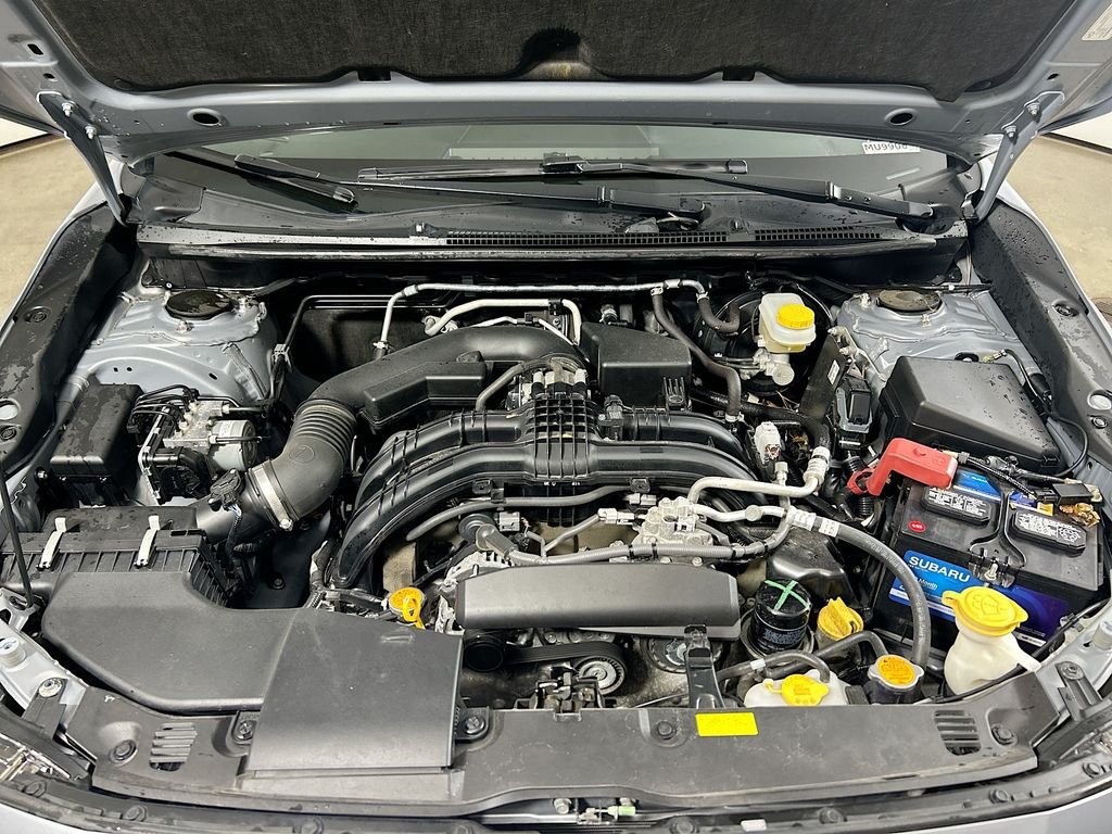 Used 2019 Ice Silver Metallic Subaru Limited image 30