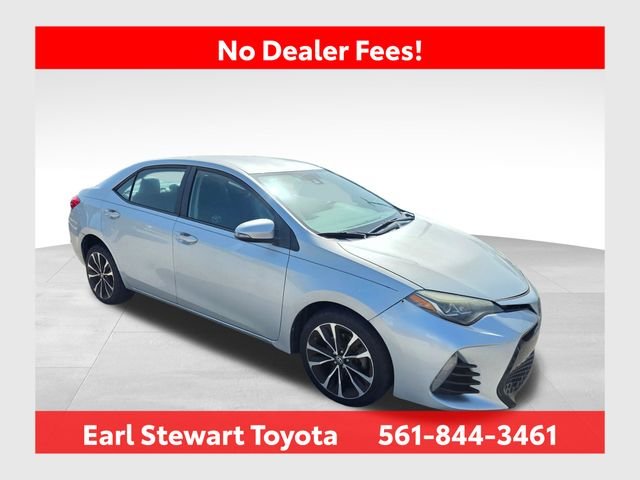 Used 2018 Silver Toyota SE image 1