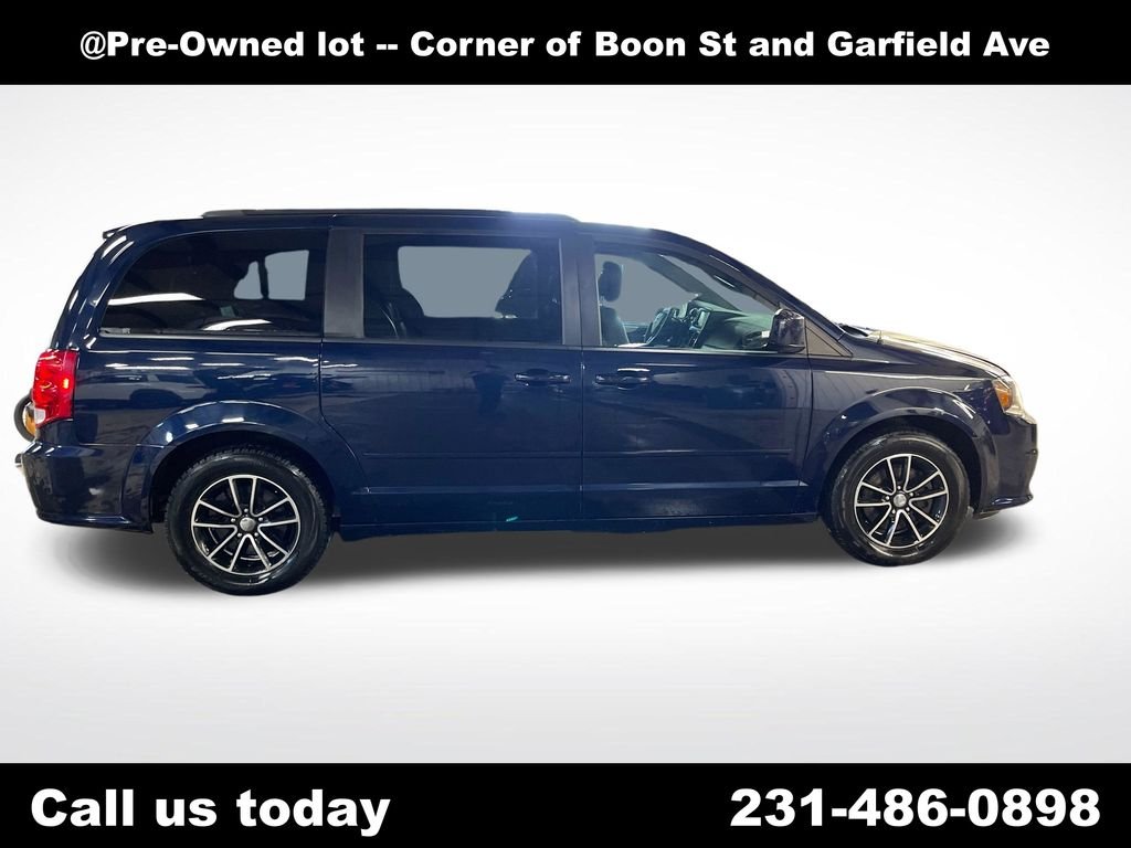 Used 2016 Blue Dodge R/T image 6