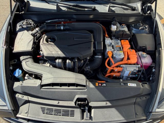 Used 2022 Gray Hyundai SEL image 6