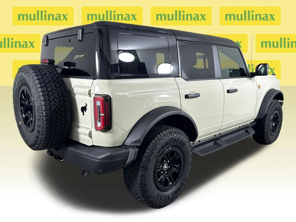Certified Used 2025 Beige Ford Badlands image 4
