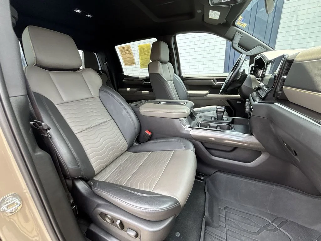 Used 2022 Beige Chevrolet ZR2 image 26