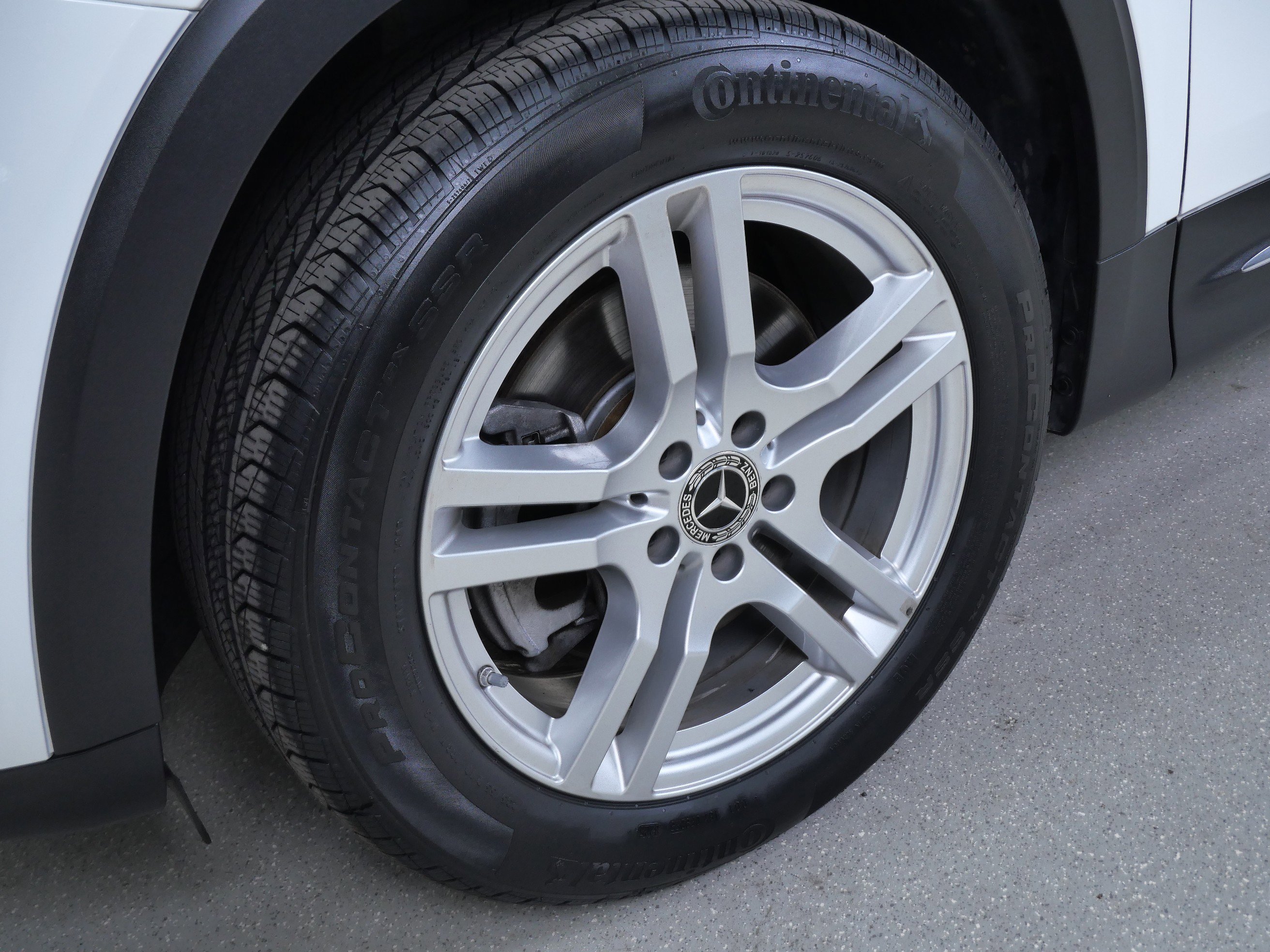 Certified Used 2021 Polar White Mercedes-Benz GLB 250 image 13