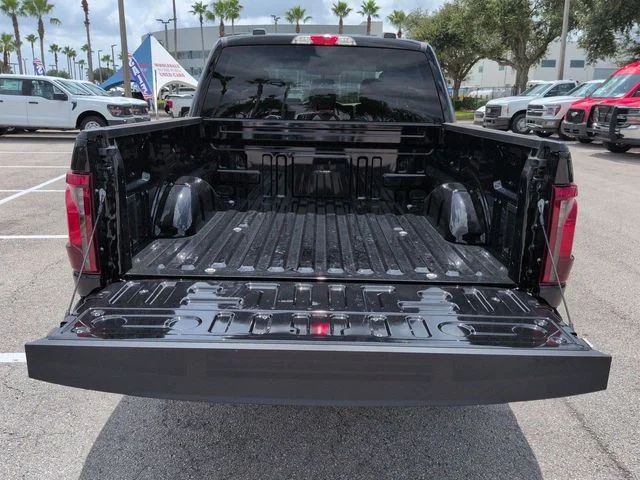 New 2026 Agate Black Metallic Ford XLT image 13