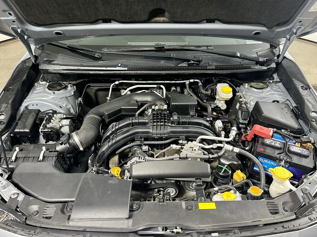 Used 2019 Ice Silver Metallic Subaru Limited image 29