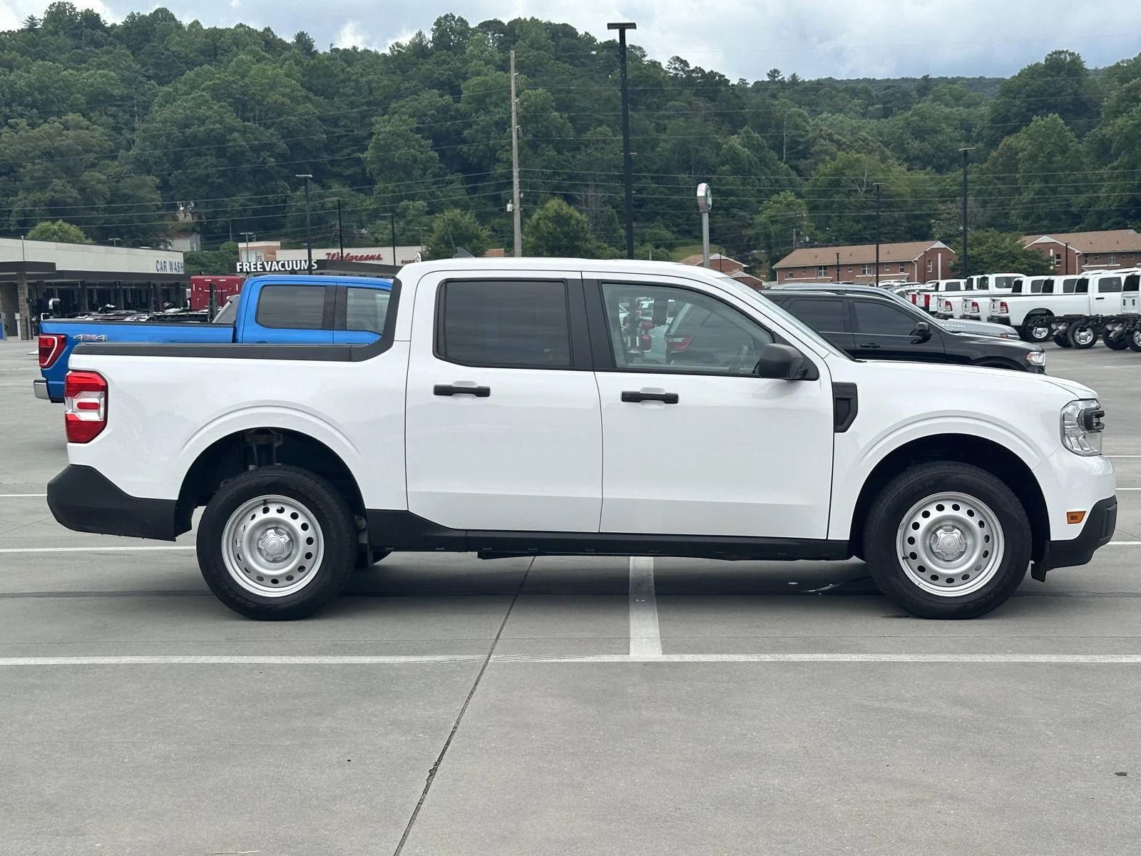 Used 2022 WHITE FORD  image 8