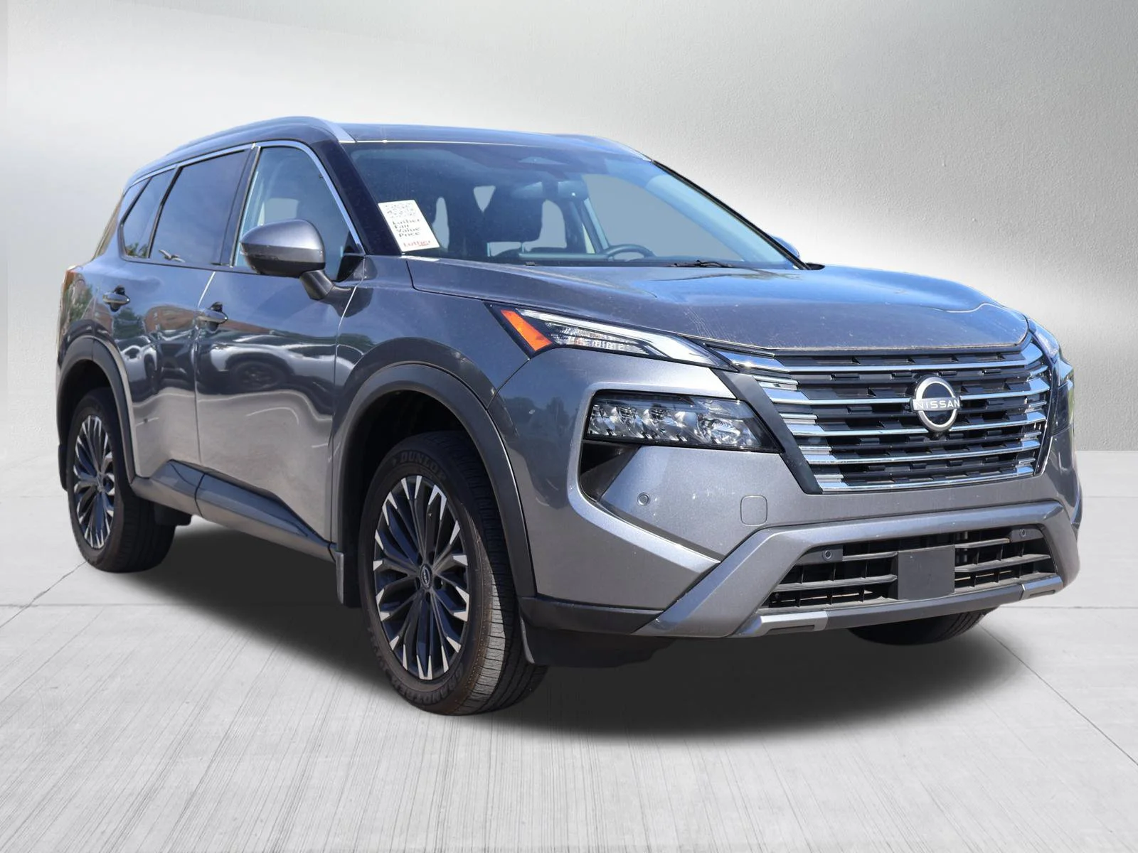 Used 2025 Gun Metallic Nissan SL image 1