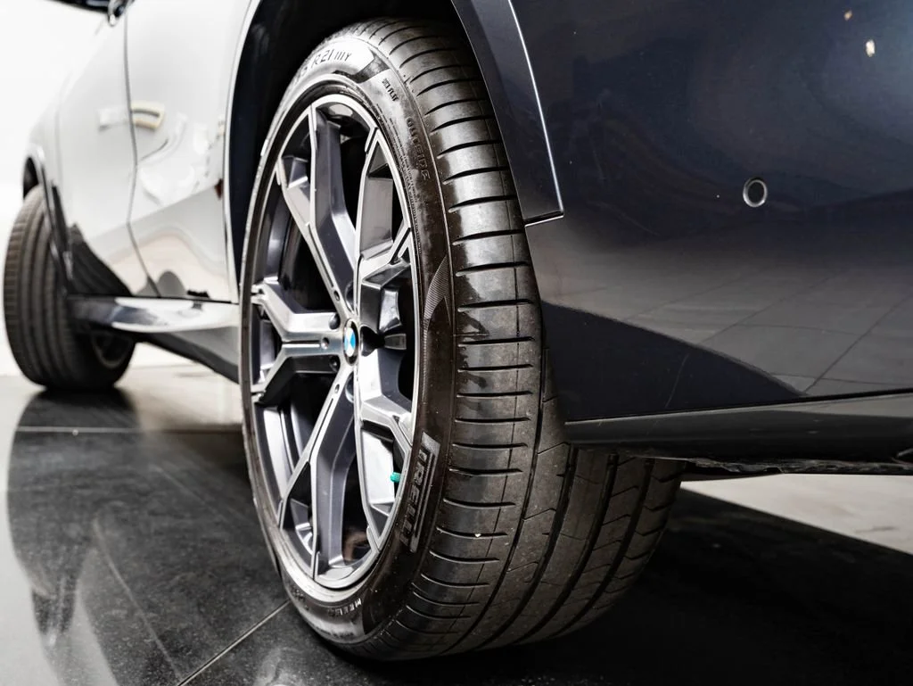 Used 2022 Arctic Gray Metallic BMW M50i image 52