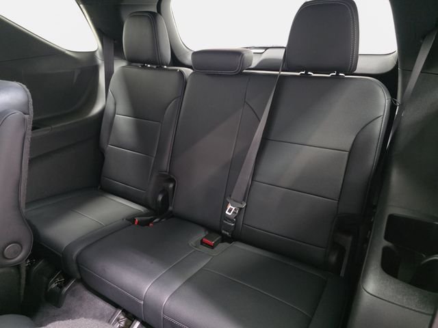 Used 2025 White Chevrolet LT image 36
