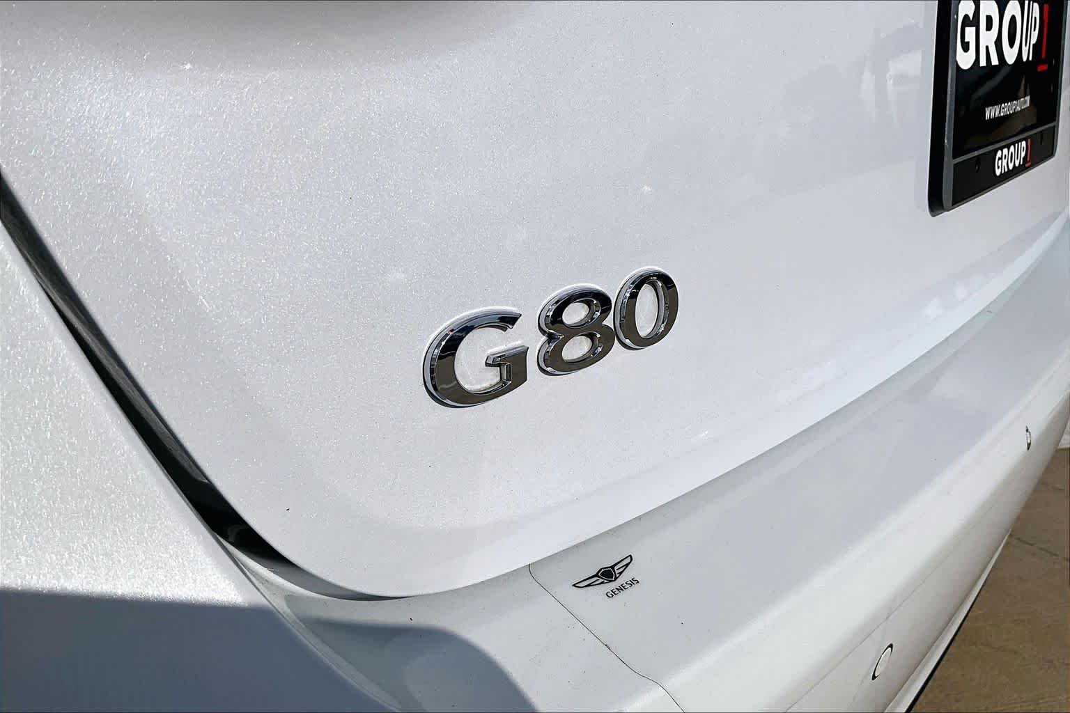 Used 2017 Casablanca White Genesis 3.8L image 31