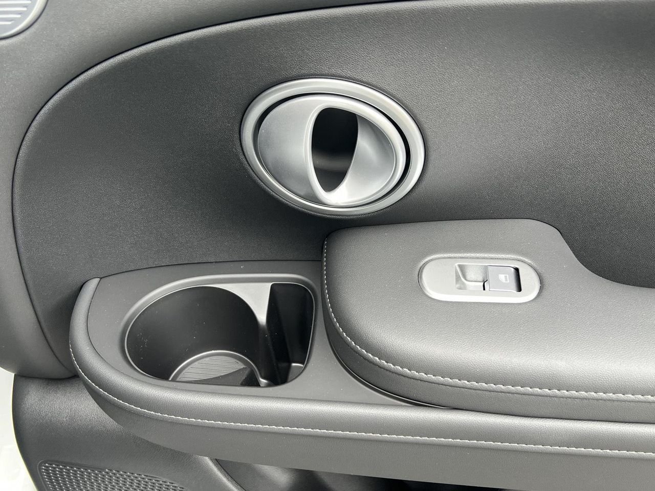 New 2026 Creamy White Pearl Hyundai SE AWD image 22