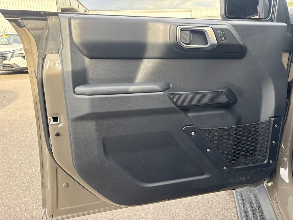 Used 2025 Gray Ford Outer Banks image 10
