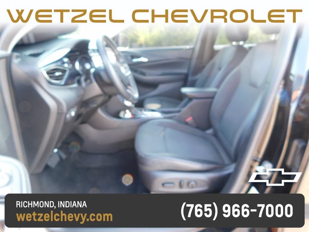 Used 2023 Ebony Twilight Metallic Buick Preferred image 12