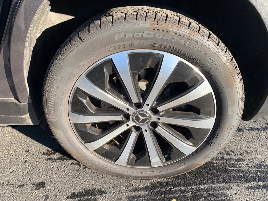 Used 2021 Gray Mercedes-Benz GLB 250 image 9