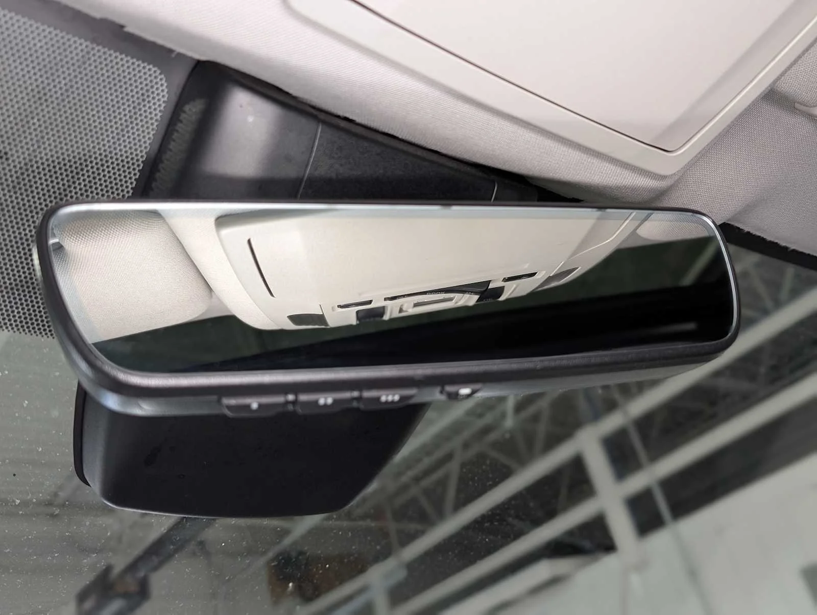 Used 2021 Magnetic Gray Metallic Toyota XLE image 38