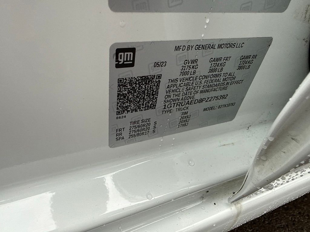 Used 2023 White GMC Pro image 10