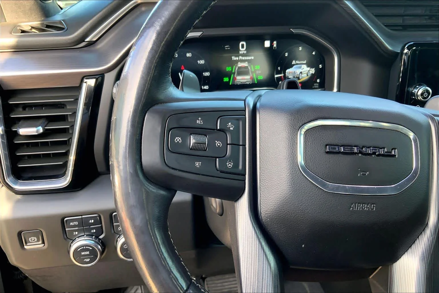 Used 2023 Onyx Black GMC Denali Ultimate image 23