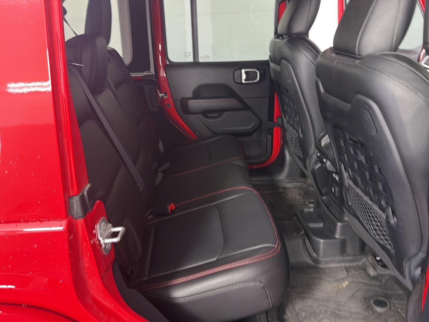 Used 2022 Firecracker Red Clearcoat Jeep Unlimited Rubicon image 16