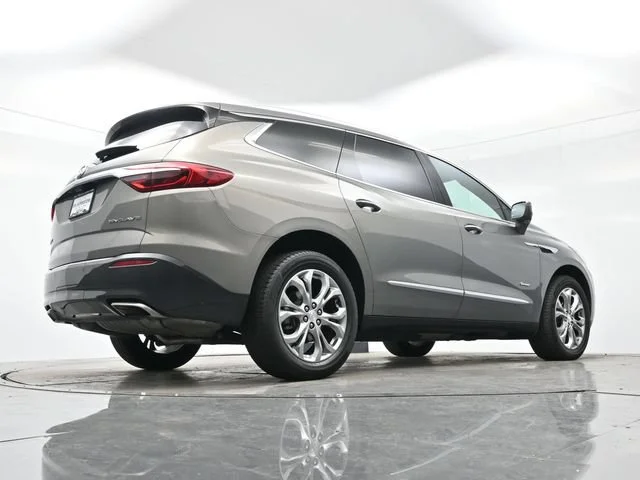 Used 2018 Includes Spectra Gray lower exterior accent color. Buick Avenir image 32