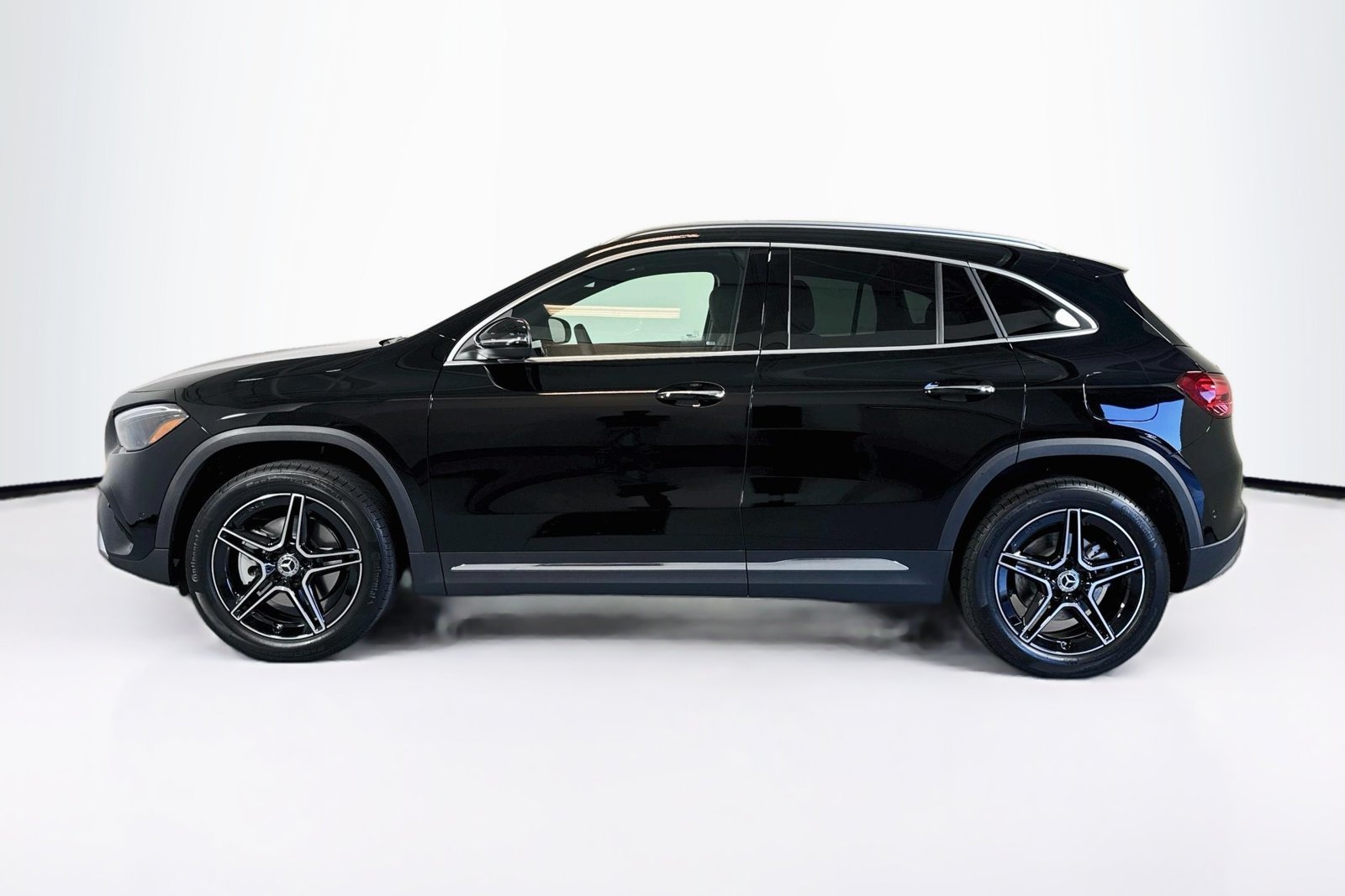 New 2026 Night Black Mercedes-Benz GLA 250 image 8