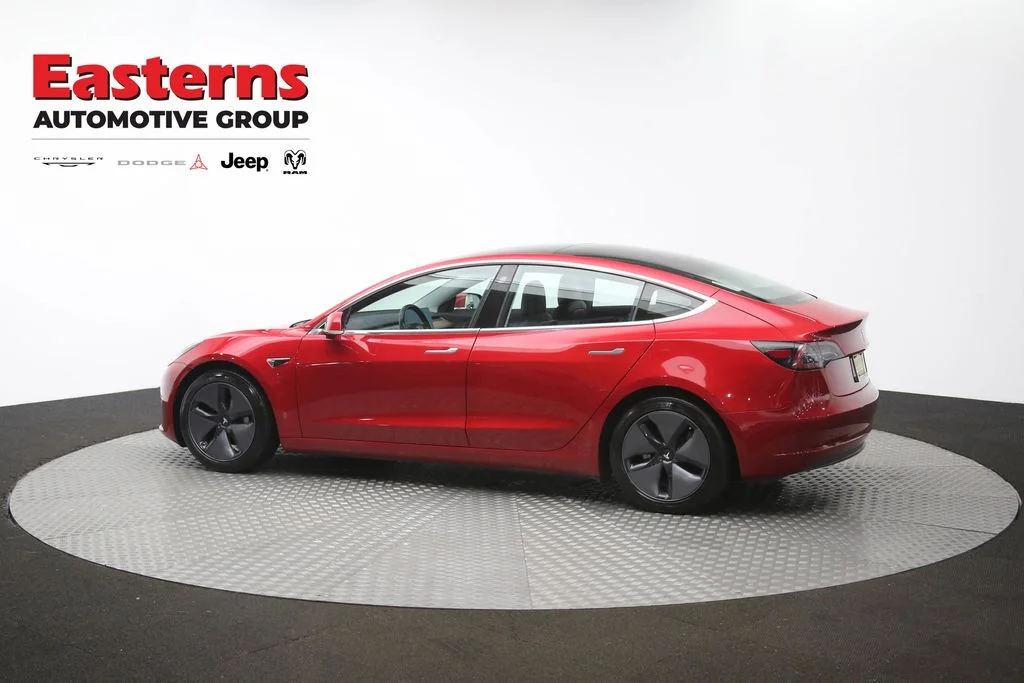 Used 2018 Red Tesla Long Range image 56