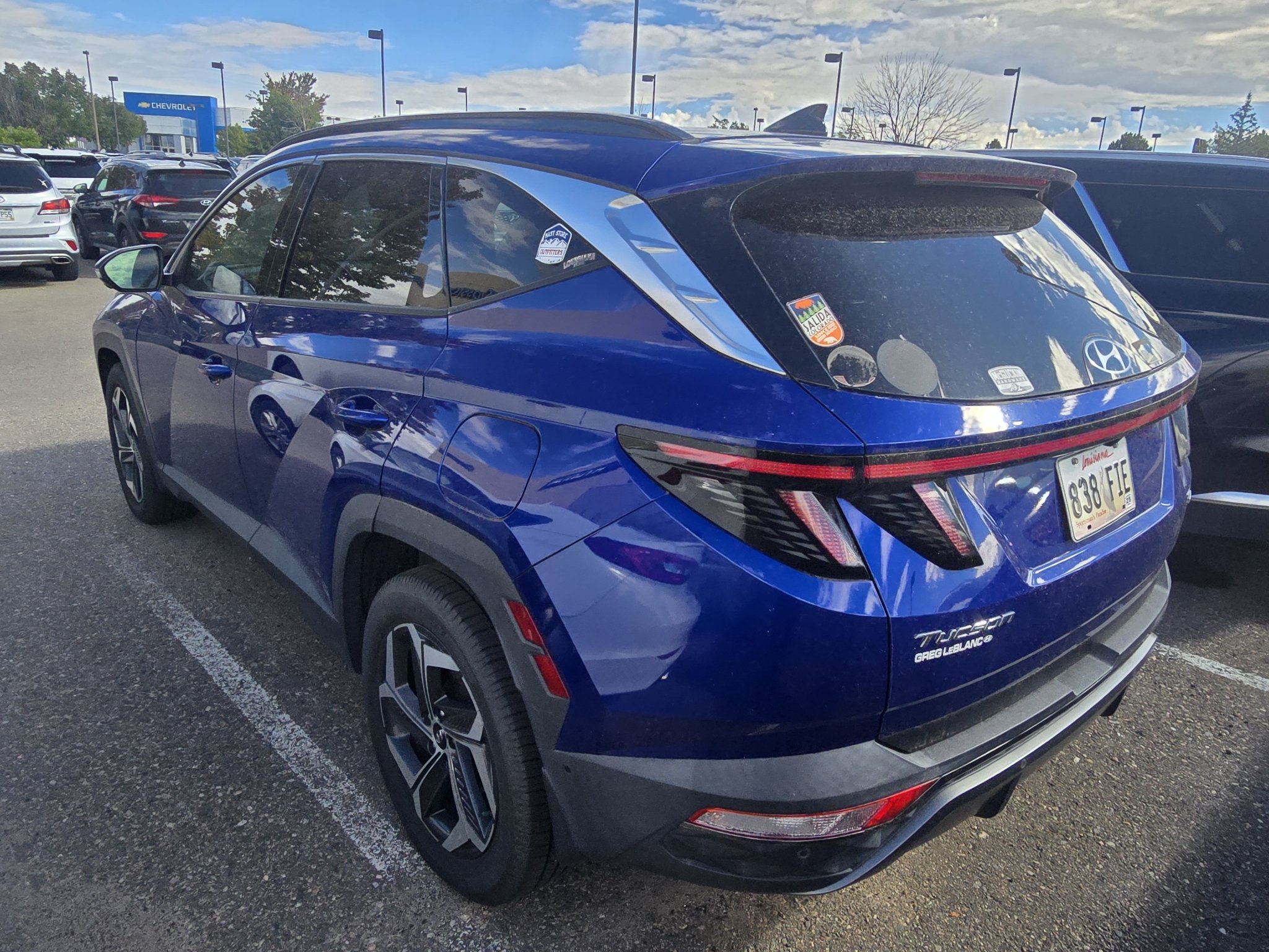 Used 2022 Intense Blue Hyundai Limited image 3