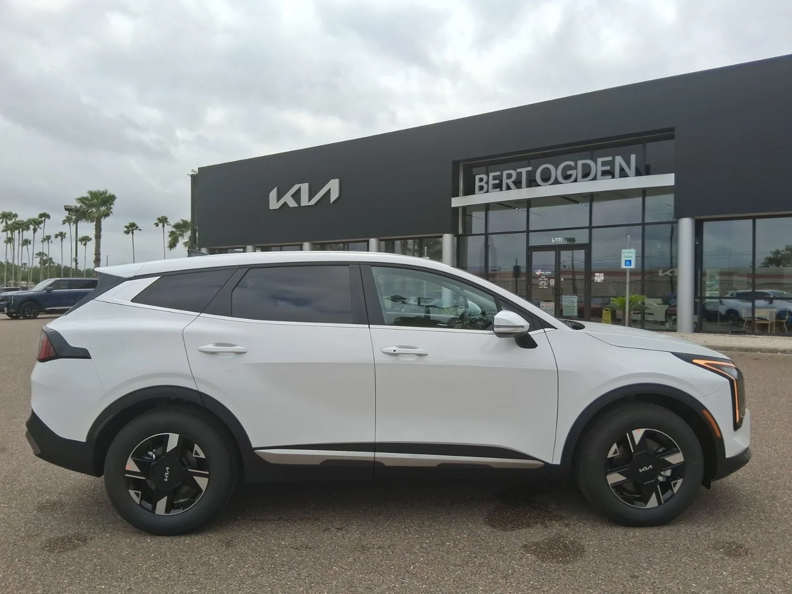 New 2026 White Kia LX image 3