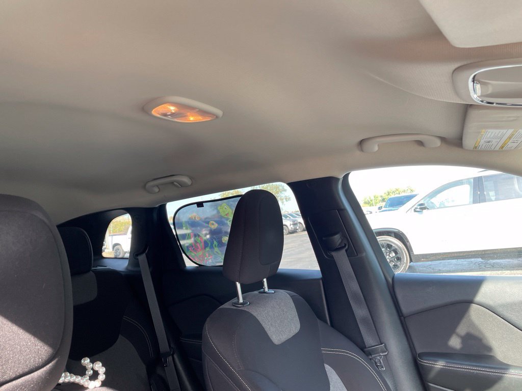 Used 2017 White Jeep Sport image 12