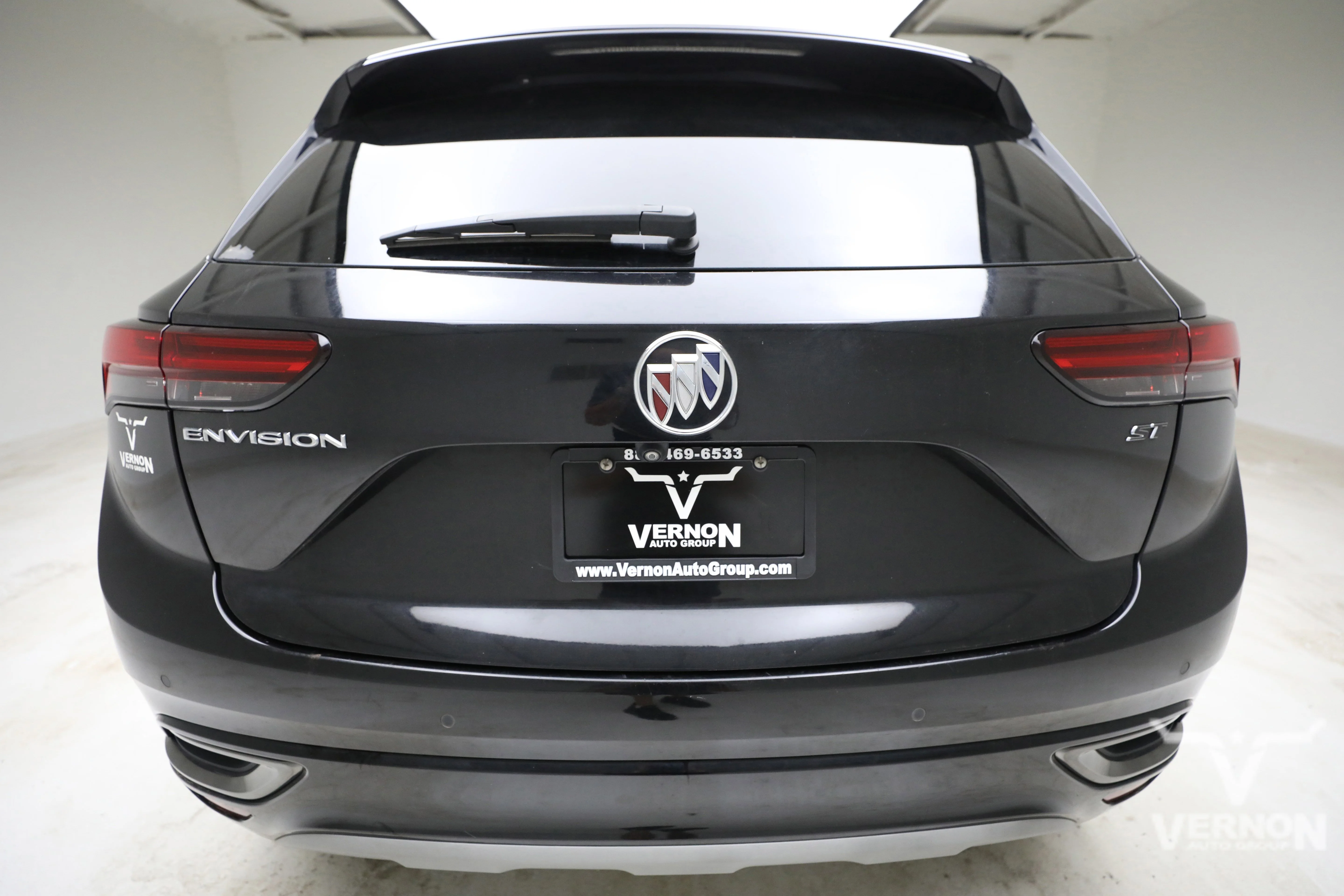 Pre-Owned 2022 Buick Envision Essence